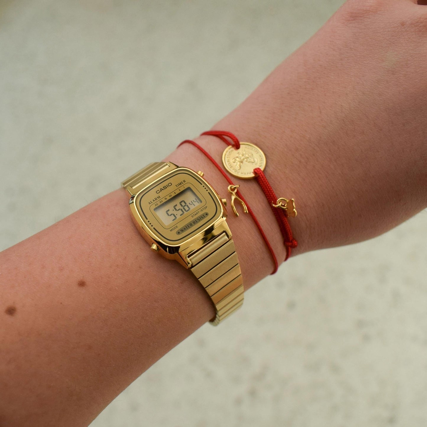 CASIO LA670WEGA-9EF